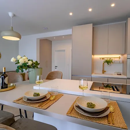 Del Sogno 아파트 트로기르